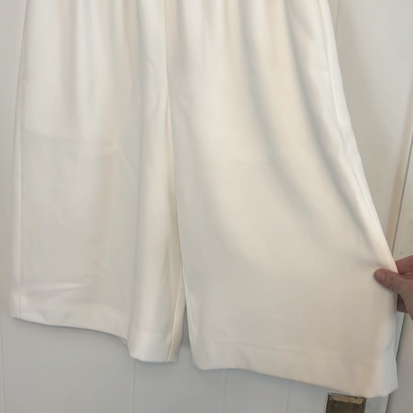 NWT | Vince. Wide Leg Bermuda Shorts!! - Picture 7 of 8